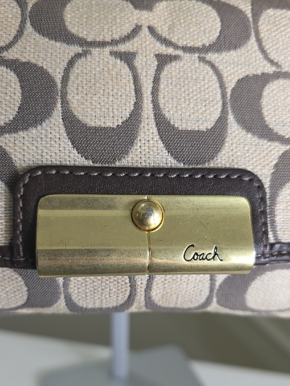 COACH Kristin Signature Fabric/Mahogony Leather Trim Large Wristlet/Minibag EUC - Picture 4 of 16